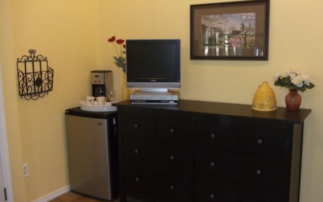 Honey Farm Bed & Breakfast