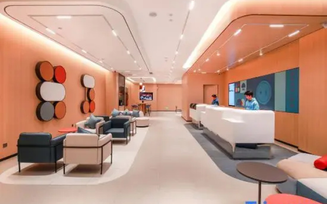 Homeinn · neo (Nanchang West Station North Square)