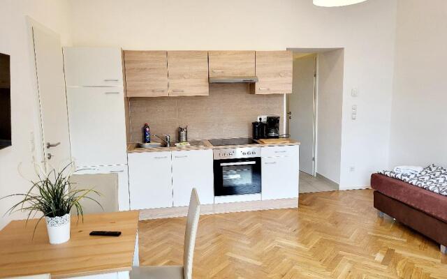 Real Living Apartments Vienna - Buchengasse