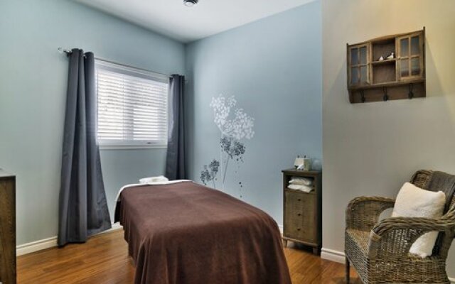 Club Geopremiere At Lac Morency, St. Hippolyte, Canada