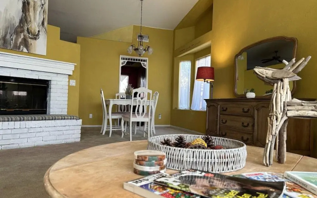 Private bedroom in Peach Blossom Country House