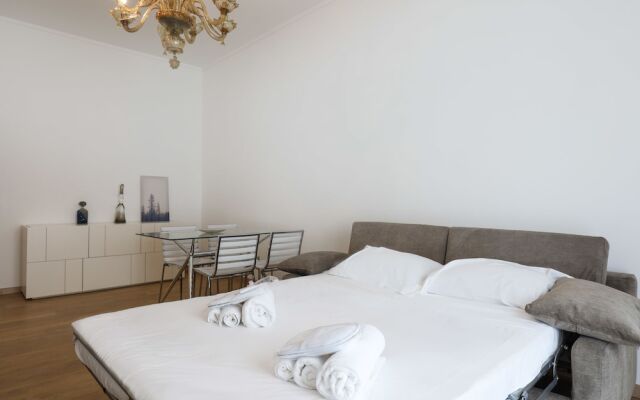 Suitelowcost Sforza