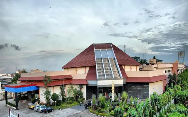 Kapuas Palace Hotel