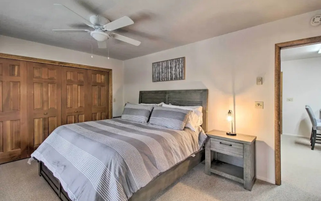 Chic Pinetop Retreat w/ Separate Apartment!