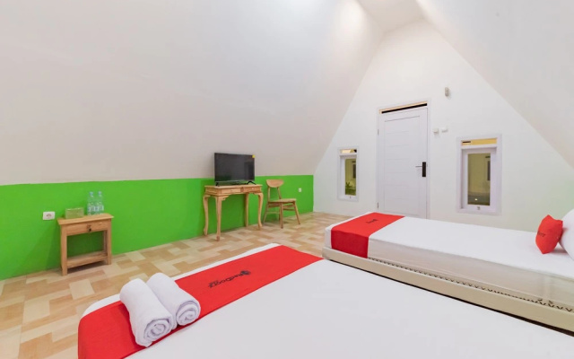 RedDoorz Syariah Plus Near Sukabumi Station – Guest Rooms – Sukabumi