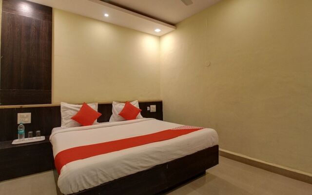 OYO 23051 Hotel Surya Yatri Niwas