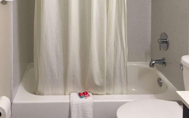 Econo Lodge Cartersville-Emerson Lake Point