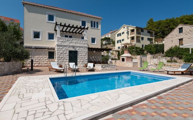 Holiday house Sandra - with swimming pool Lumbarda, Island Korcula