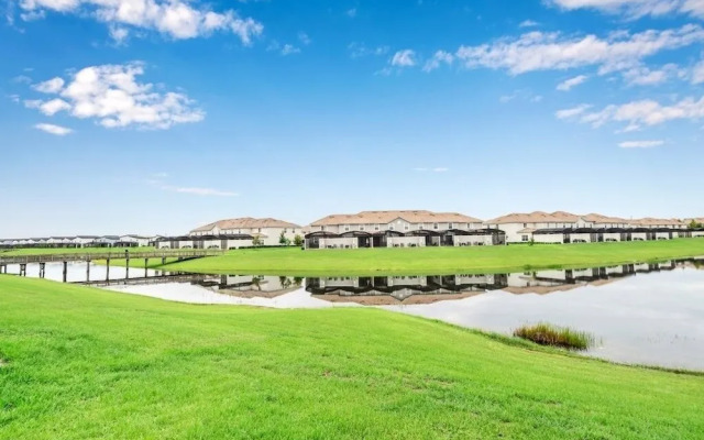 3097pequod 5 Bedroom Townhouse by RedAwning