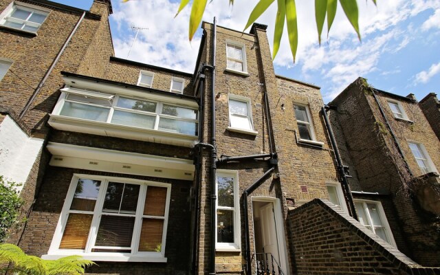 Classic Beautiful Apartment