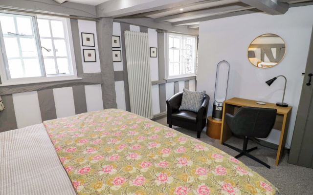 Middle Cottage
