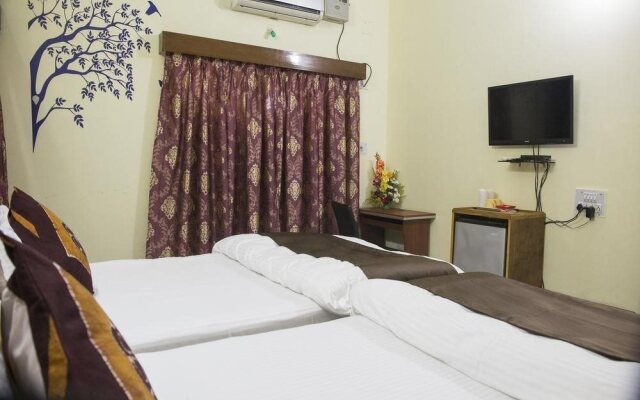 OYO Rooms Rajmahal Square 2