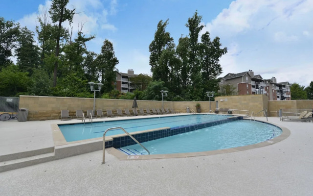 Ovation at Park Crest by Bridgestreet