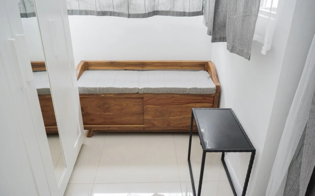 Nice and Elegant Studio at Paddington Heights Apartment