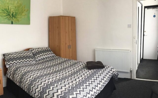 OYO Tudor Lodge - Redcar Beach