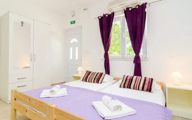 Apartments Versus- Comfort Studio Apartment With Terrace