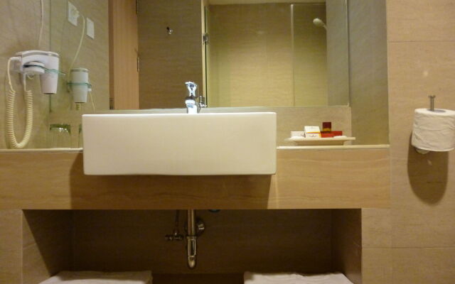 ROOMS INC d’botanica Bandung