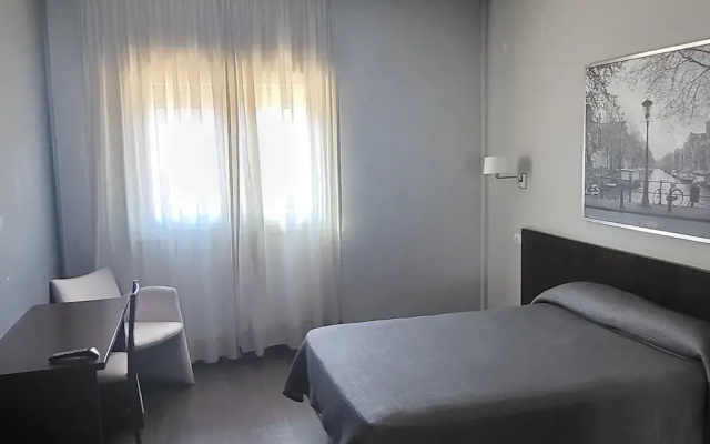 Hostal T4