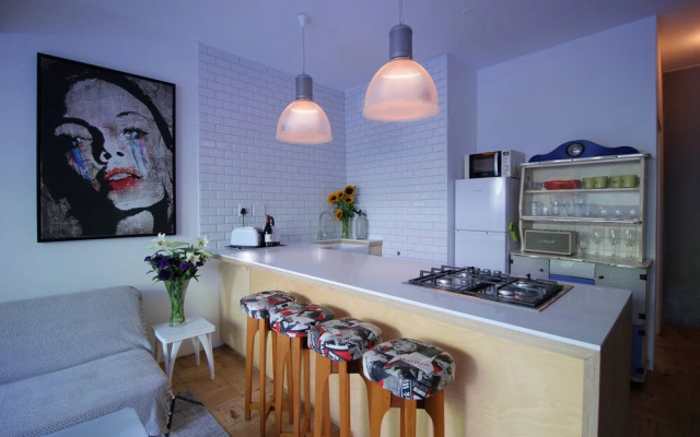 Lions Head Apartment by CTHA