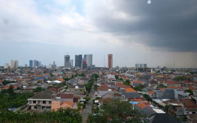 Good View And Best Choice 2Br At Puncak Permai Apartment