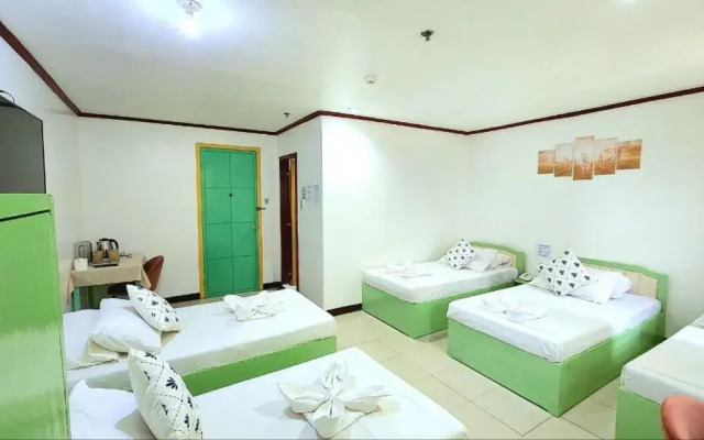 The DYNASTY COURT Hotel