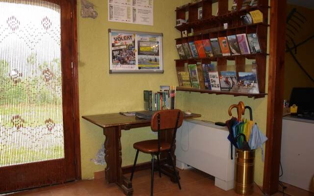 Alberg Torre del Baró - Hostel