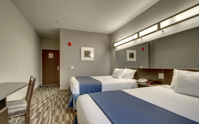 Microtel Inn & Suites by Wyndham Tuscaloosa Near University