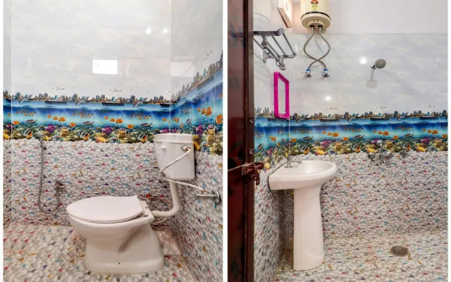 Deep Comfort Inn by OYO Rooms