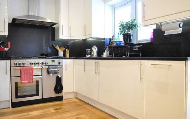 1 Bedroom Flat Near Finsbury Park