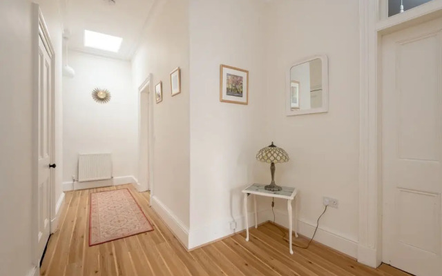 Traditional 3 bed Apartment Stockbridge