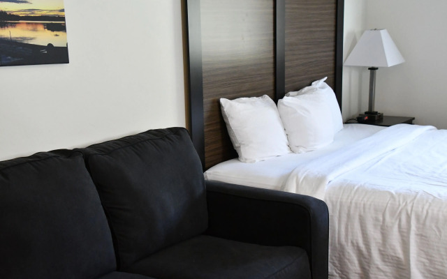 Menominee River Extended Stay Hotel