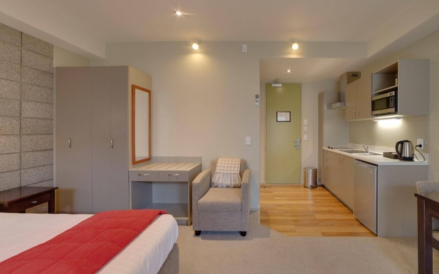 Boulcott Lodge – Guest Rooms – Lower Hutt