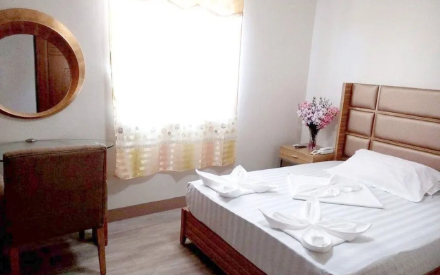 Meaco Hotel - Calbayog