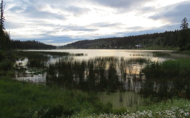 Lac Le Jeune Resort and Nature Centre