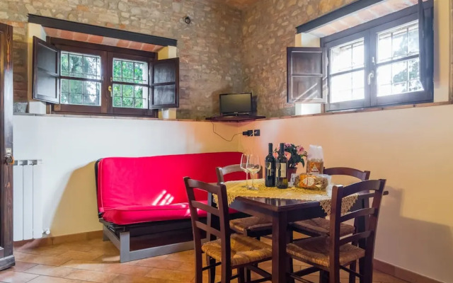 Secluded Mansion in Perugia with Hot Tub