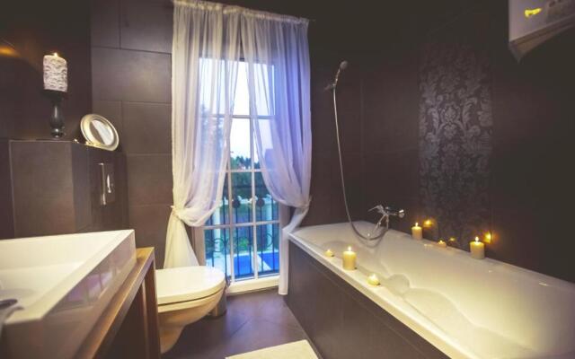 Luxury-Villas