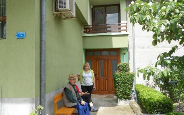 Nelly Guest House