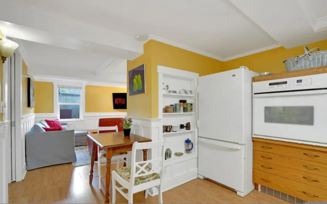 The Artsy Saloon in Vancouver