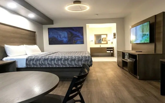 Palace Inn Blue Edgebrook