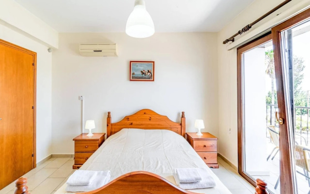 Villa Nikolina - 5 En-suite Bedrooms