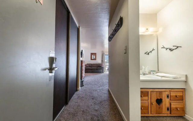 224 Bldg B 1 Bedroom Condo