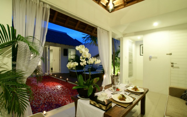 The Kanjeng Suites Villas Seminyak