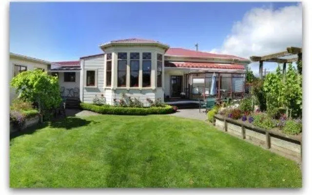 Villa Heights Bed and Breakfast
