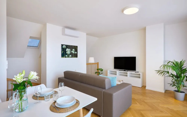 DownTown Suites Rubesova