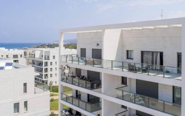 Stylish Penthouse near Akhziv Beach