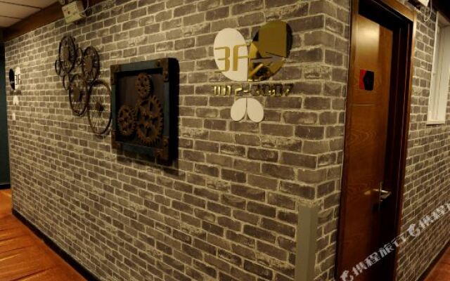Yazun Hotel