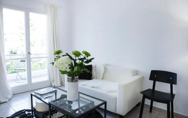 Best located executive apartment in Maroussi.