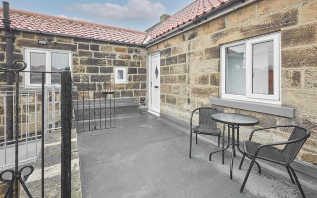 Host   Stay   Sea Gem