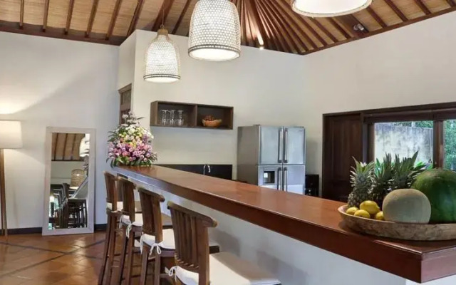 Acacias Villa