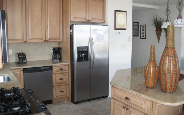 OC2226 Wesley Ave-2nd-Floor